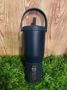 Brumate RESA Navy 35oz Tumbler with Handle